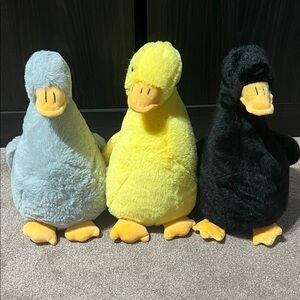 Plush Duck Trio for Birds - Gray, Yellow, Black